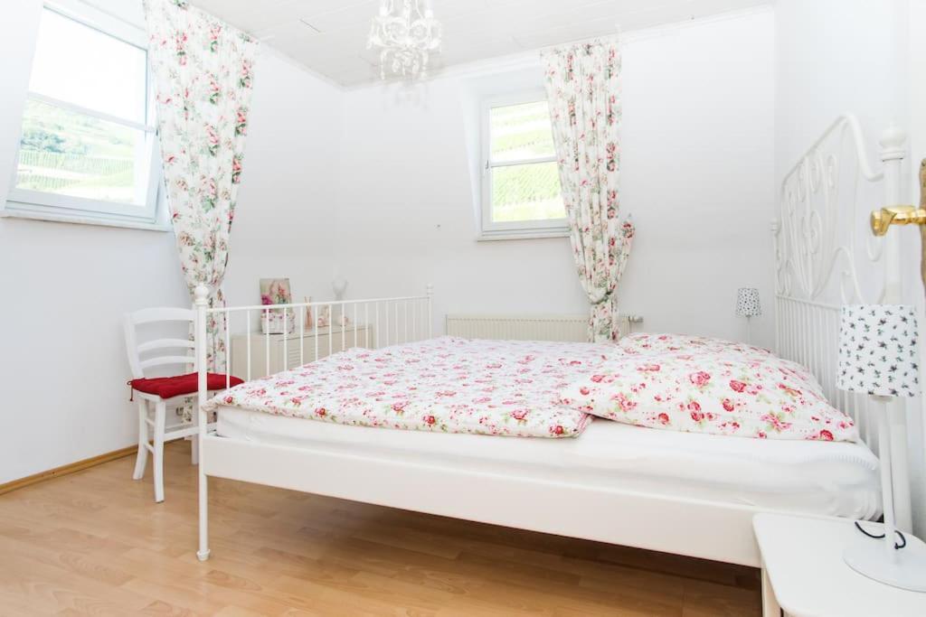 Guesthouse Altes Rathaus ฮูเดสไฮม์ แอม ไฮน์ ห้อง รูปภาพ
