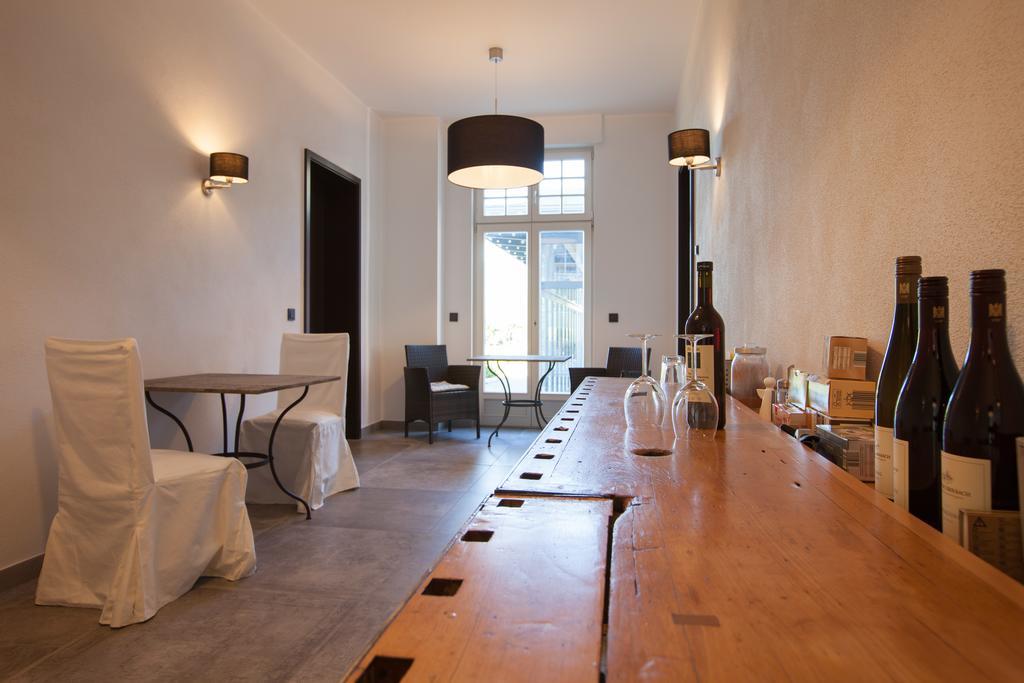 Guesthouse Altes Rathaus ฮูเดสไฮม์ แอม ไฮน์ ภายนอก รูปภาพ
